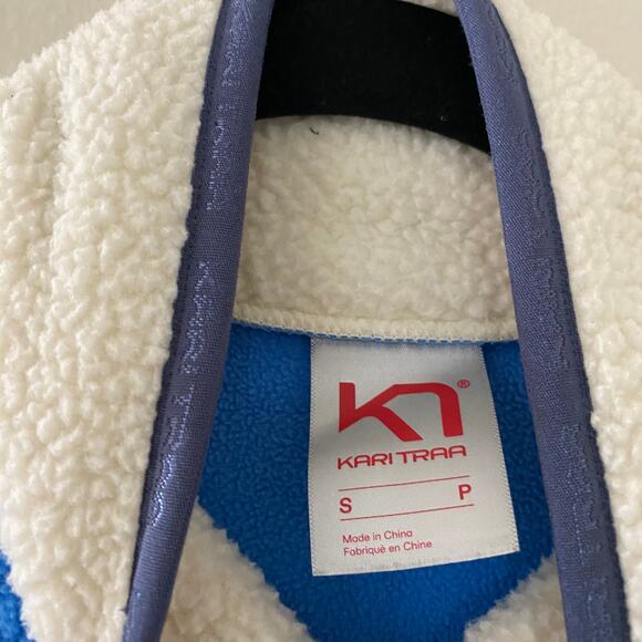 KARI TRAA Ane Fleece Vest White Blue Block Size Small - Picture 2 of 8